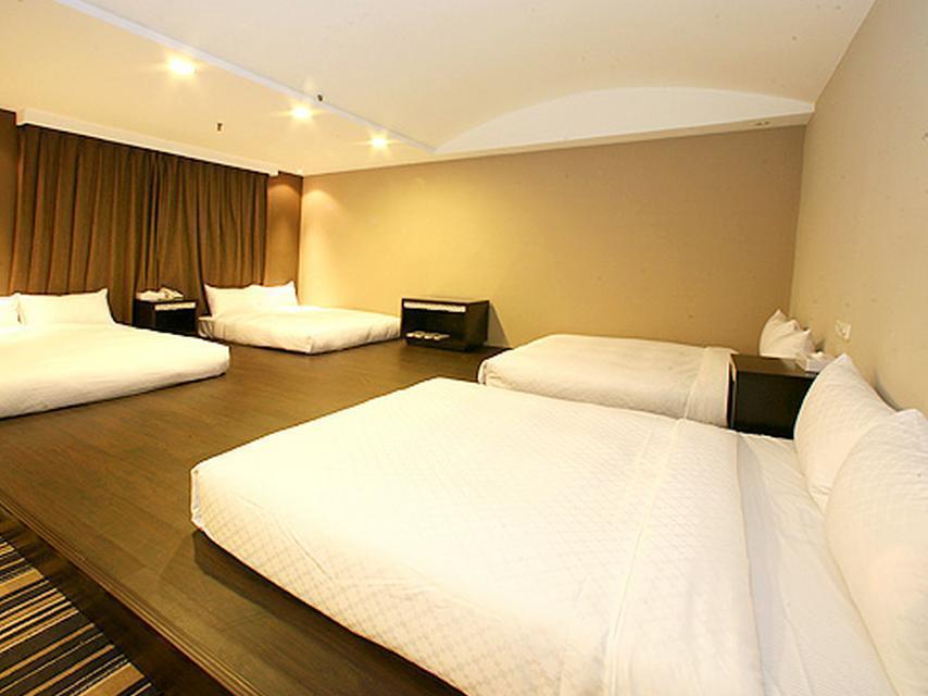 Yoyo Hotel Città di Chiayi Esterno foto