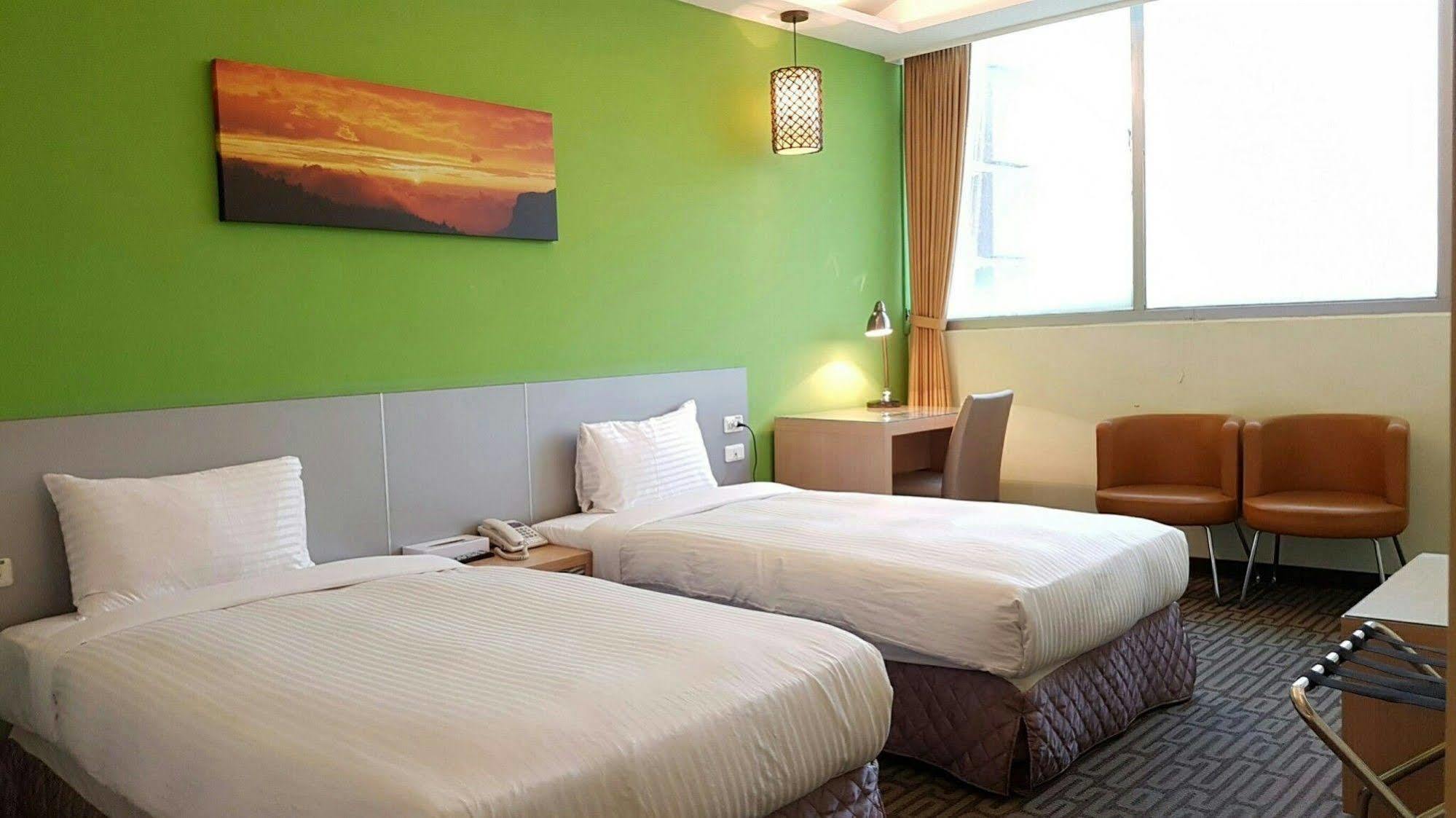 Yoyo Hotel Città di Chiayi Esterno foto