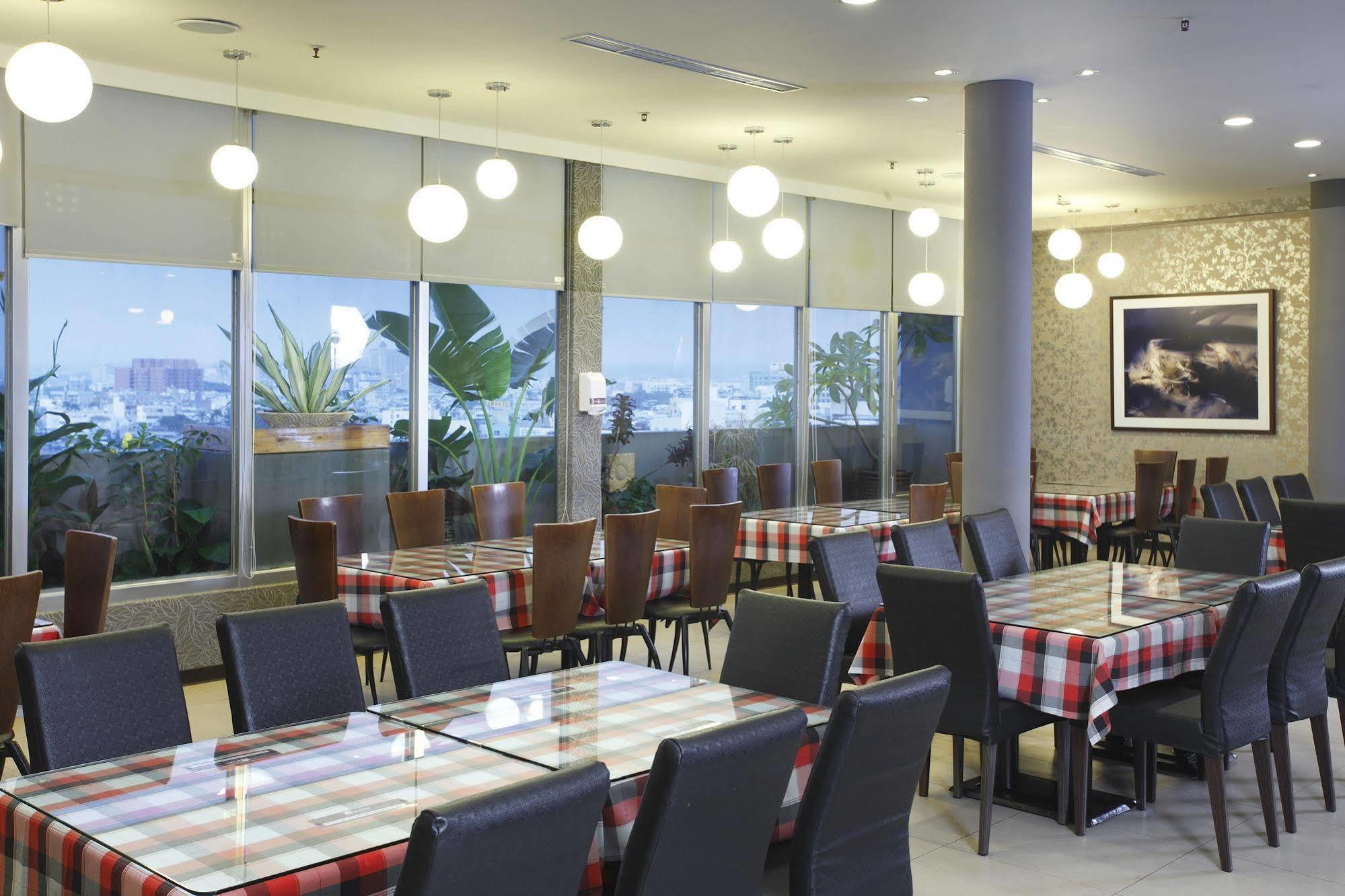 Yoyo Hotel Città di Chiayi Esterno foto