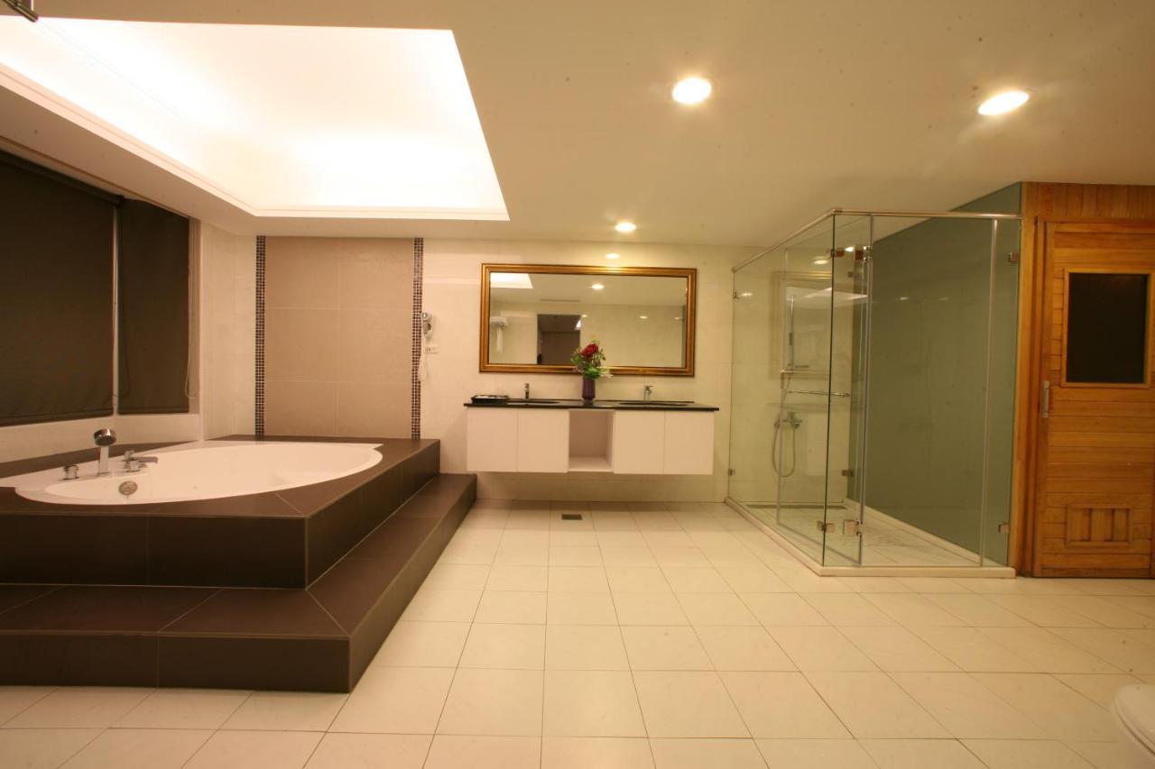 Yoyo Hotel Città di Chiayi Esterno foto