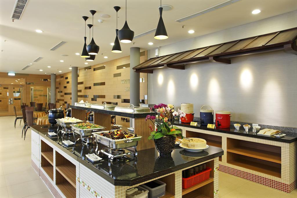 Yoyo Hotel Città di Chiayi Esterno foto