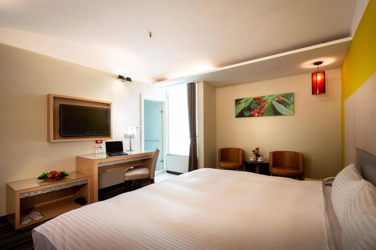 Yoyo Hotel Città di Chiayi Esterno foto
