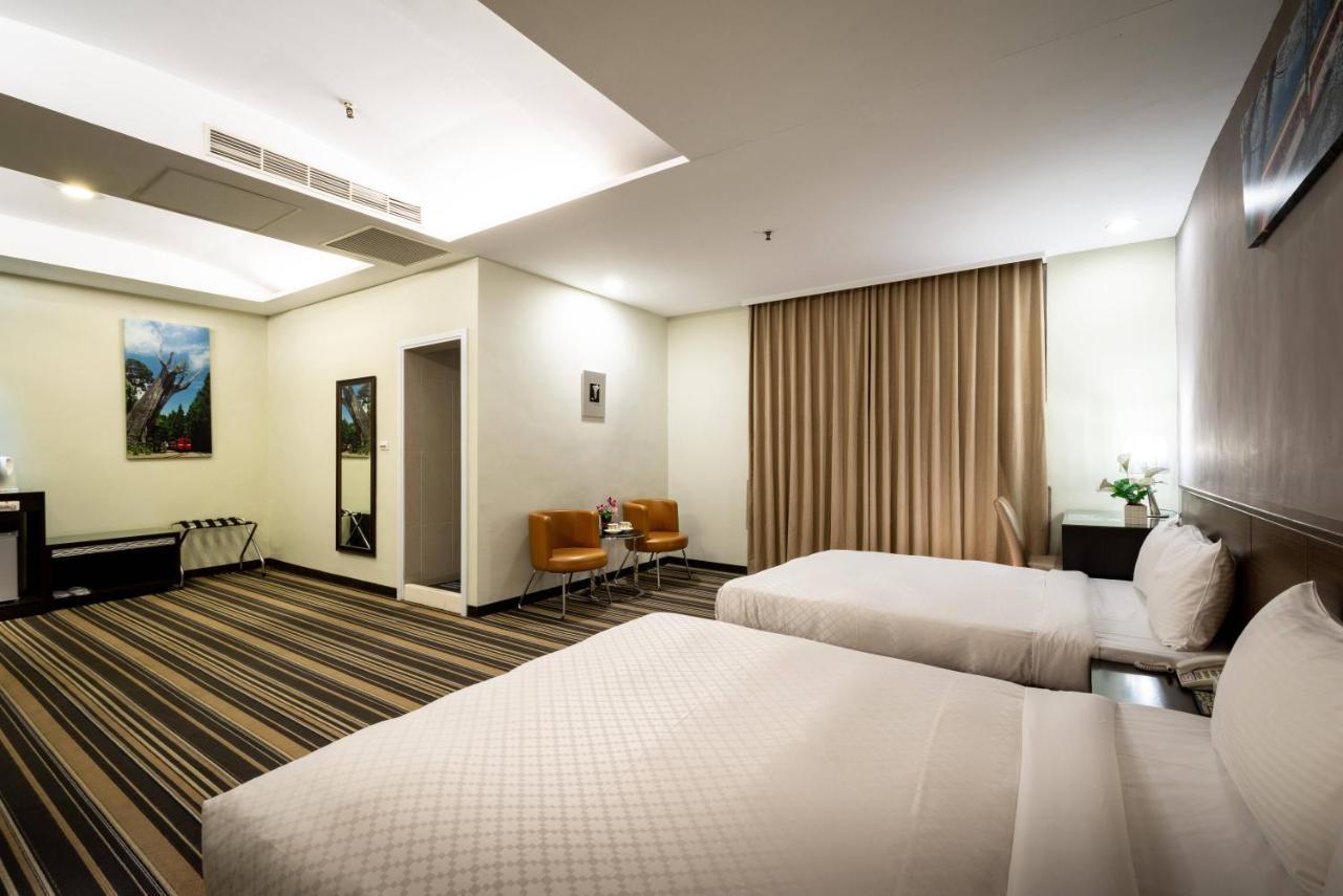 Yoyo Hotel Città di Chiayi Esterno foto