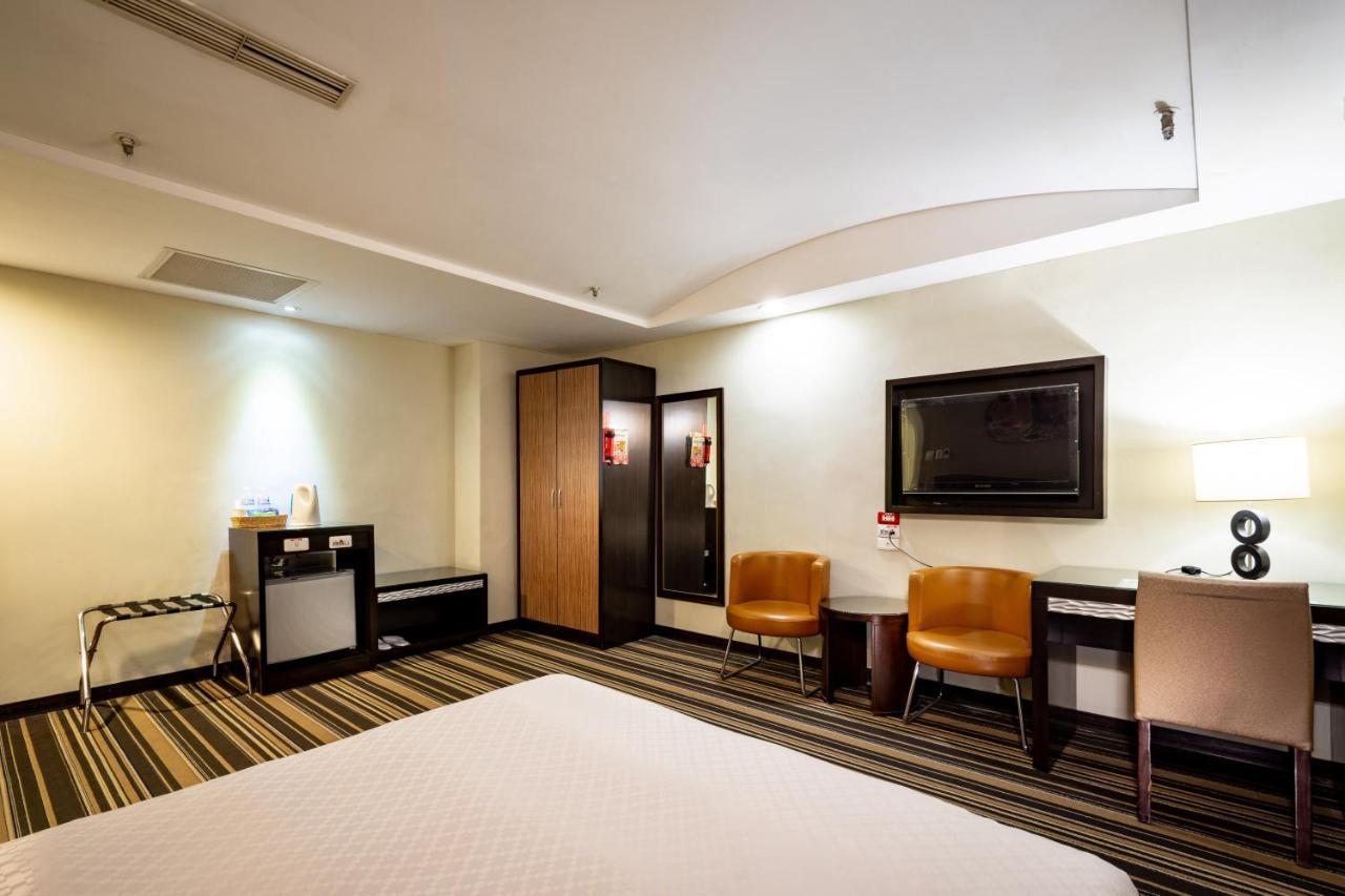 Yoyo Hotel Città di Chiayi Esterno foto