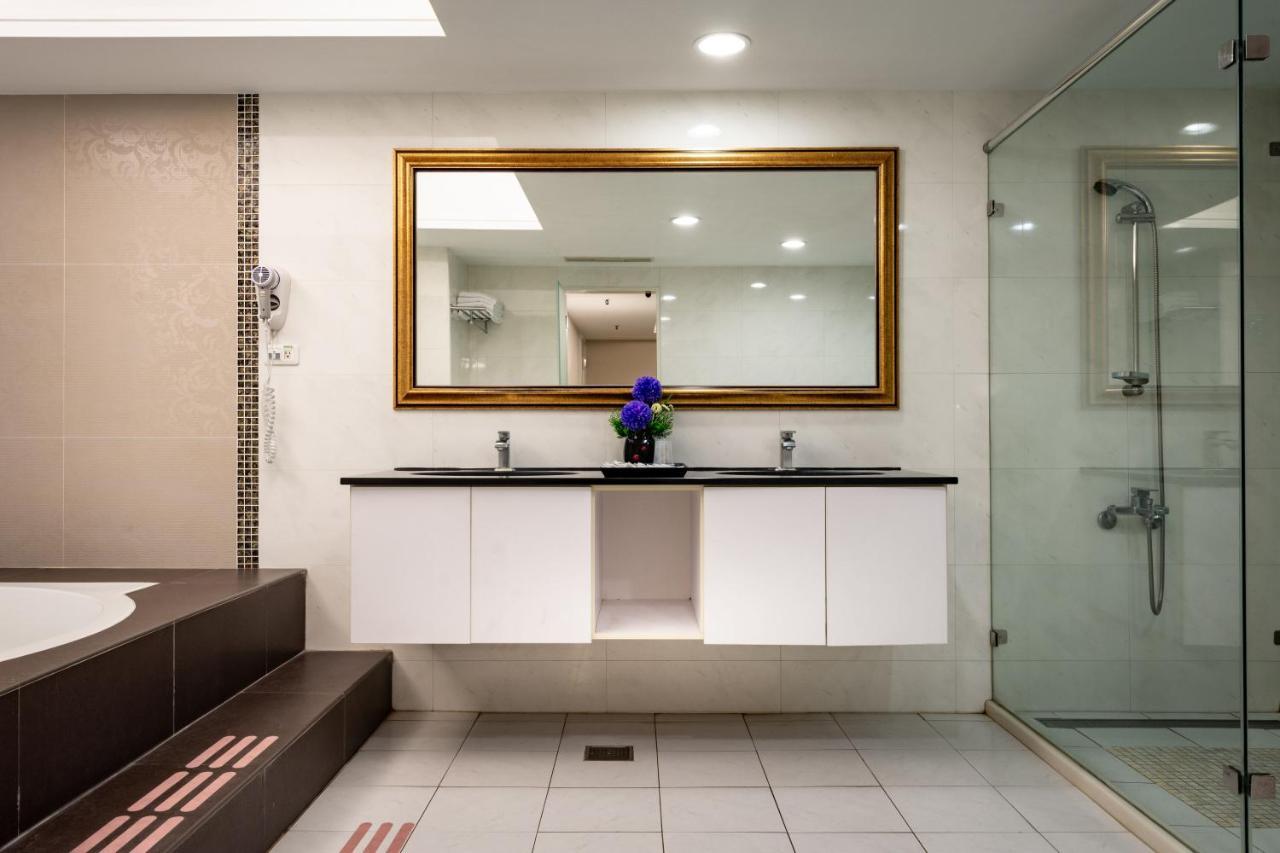 Yoyo Hotel Città di Chiayi Esterno foto