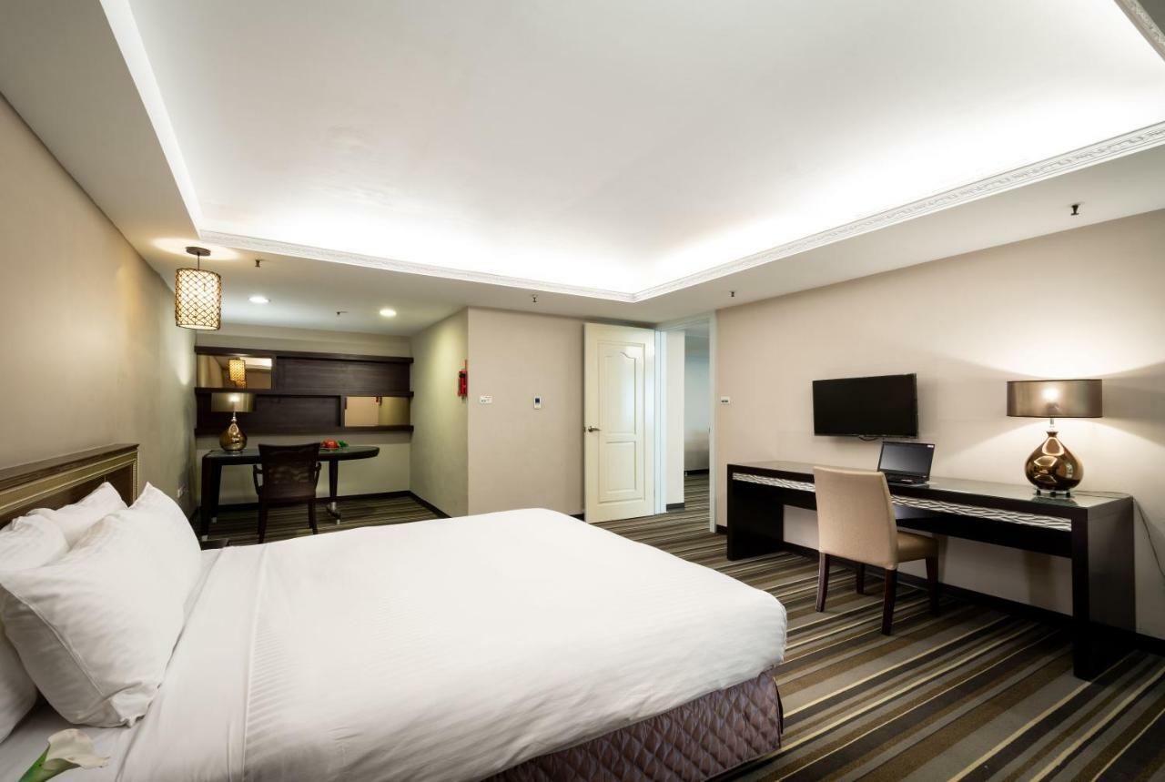 Yoyo Hotel Città di Chiayi Esterno foto